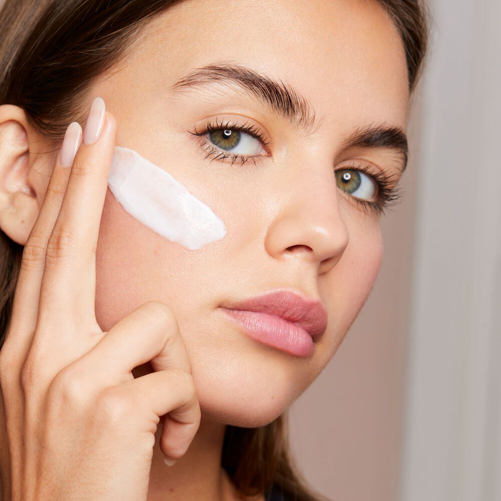 Hydra-Essentiel Rich Face Cream with Hyaluronic Acid - Very Dry Skin
