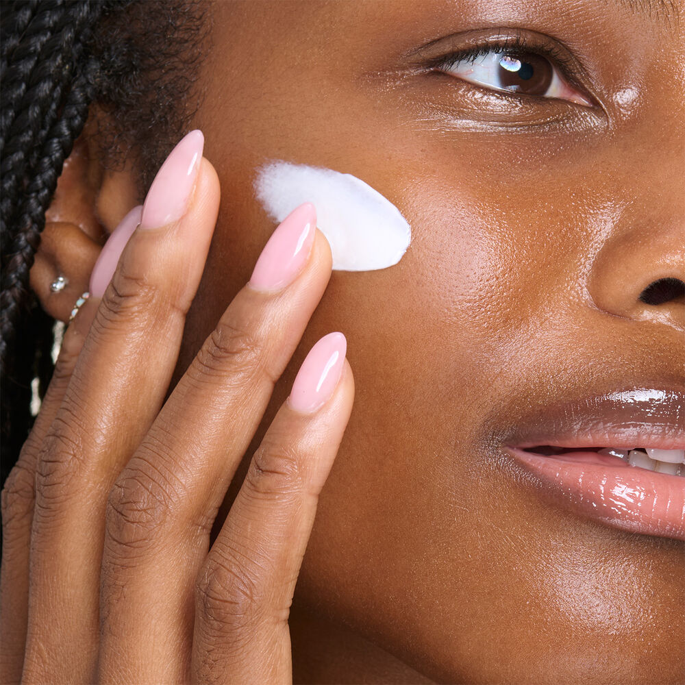 Extra-Firming Day SPF15 Refillable Moisturizer with Collagen Polypeptide + Niacinamide