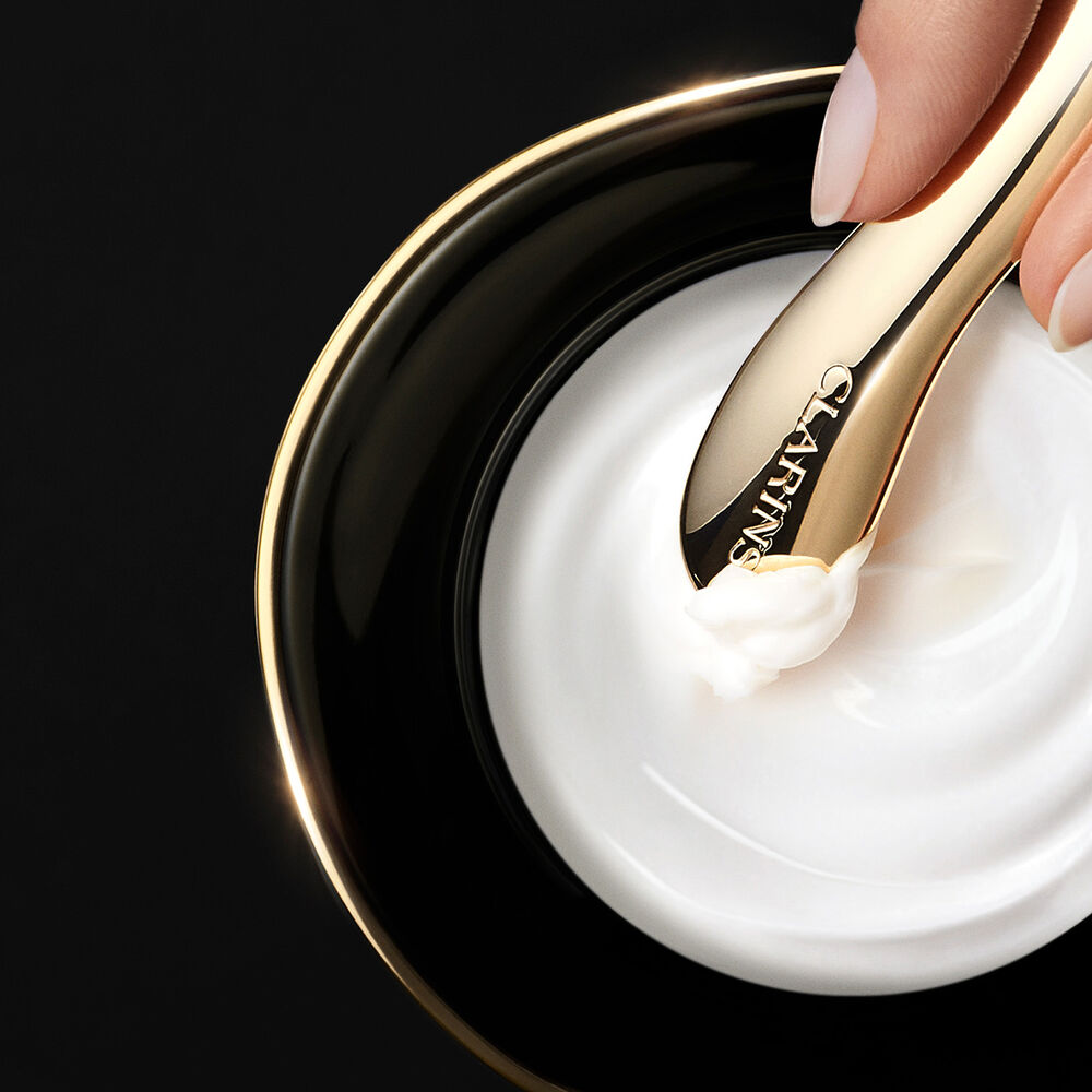 Precious La Crème Age-Defying Moisturizer